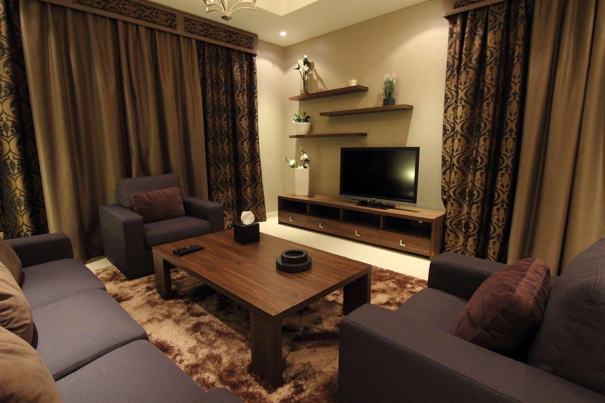 Home To Home Apartments Дубай Экстерьер фото