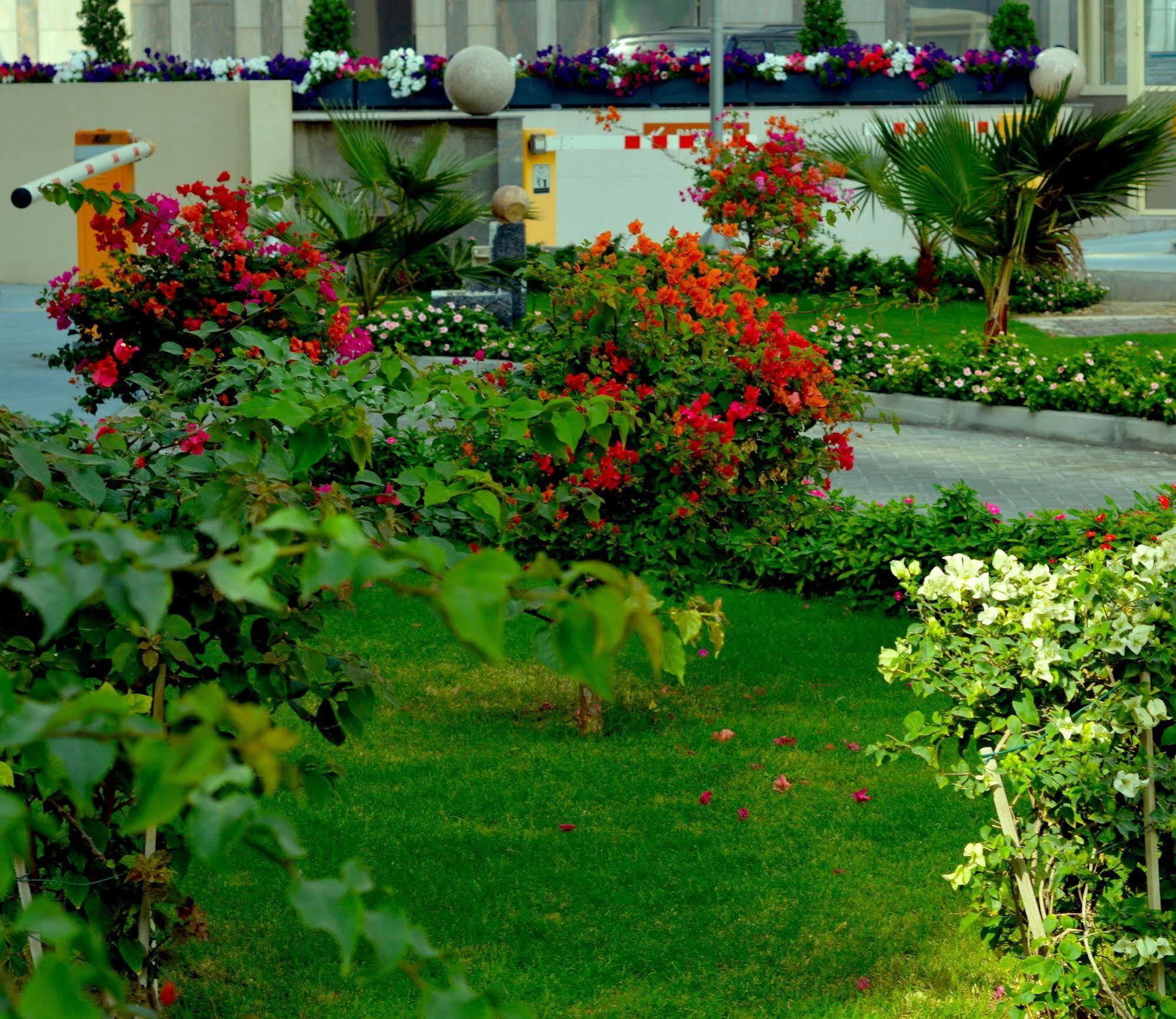 Home To Home Apartments Дубай Экстерьер фото